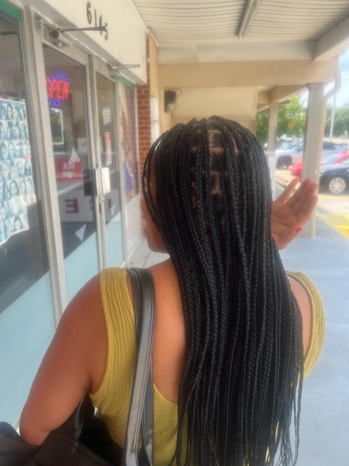 Knotless braids by Akwaba Hair Braiding