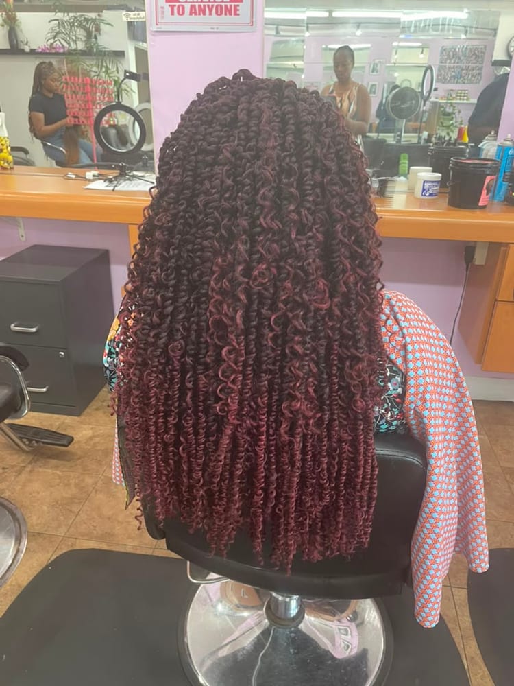 Women's crochet braids by Akwaba Hair Braiding