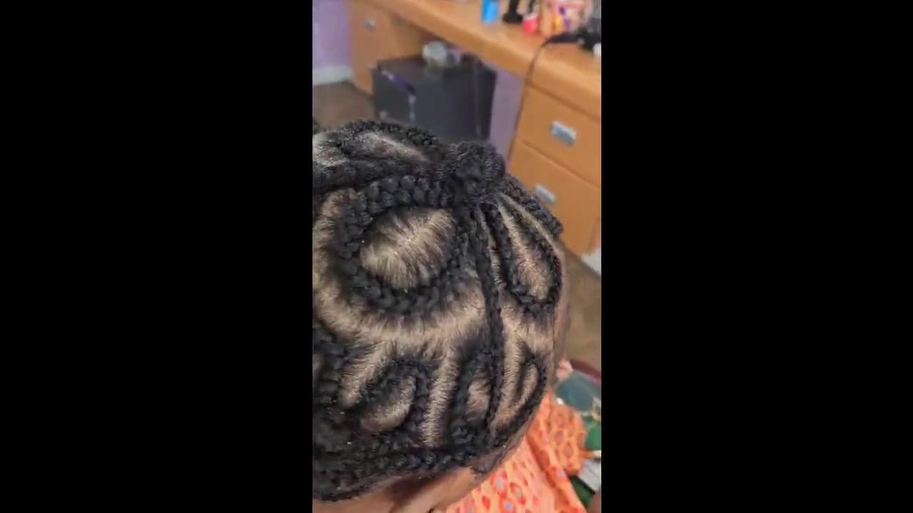 Women's Cornrows video by Akwaba Hair Braiding