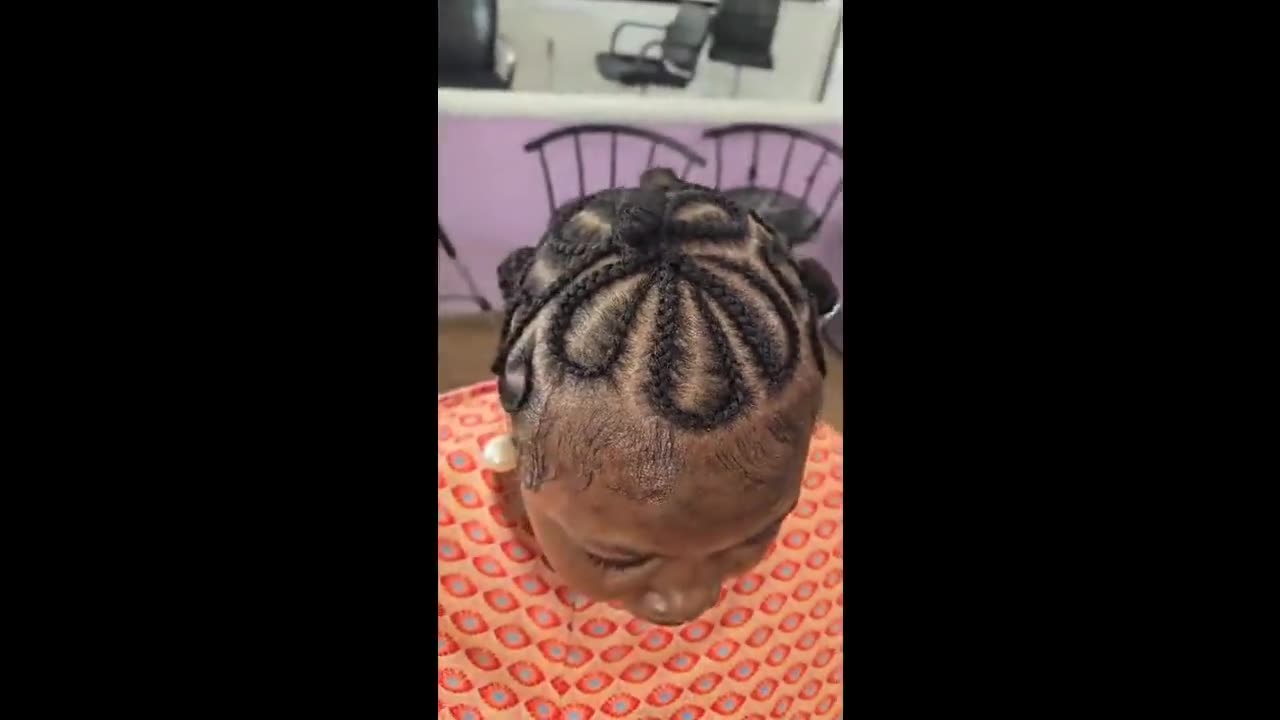 Women's Cornrows video by Akwaba Hair Braiding